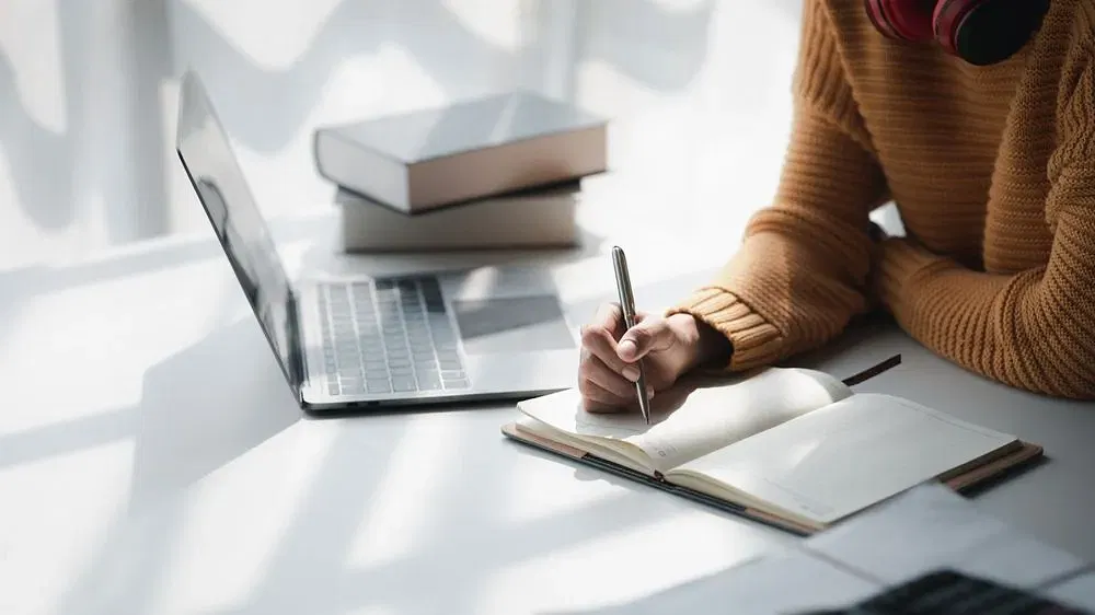 Factors influencing students to study abroad