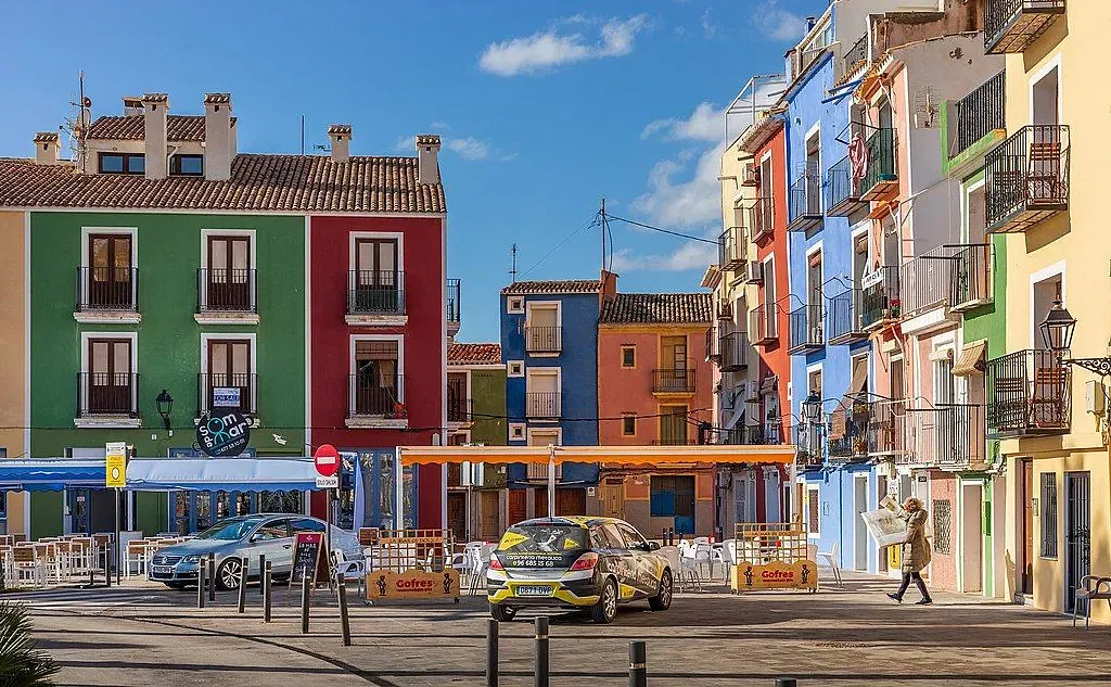 Intakes in Spain for international students for the year 2025-26