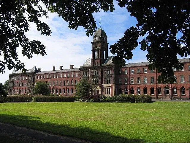 5 reasons to choose the University of Central Lancashire
