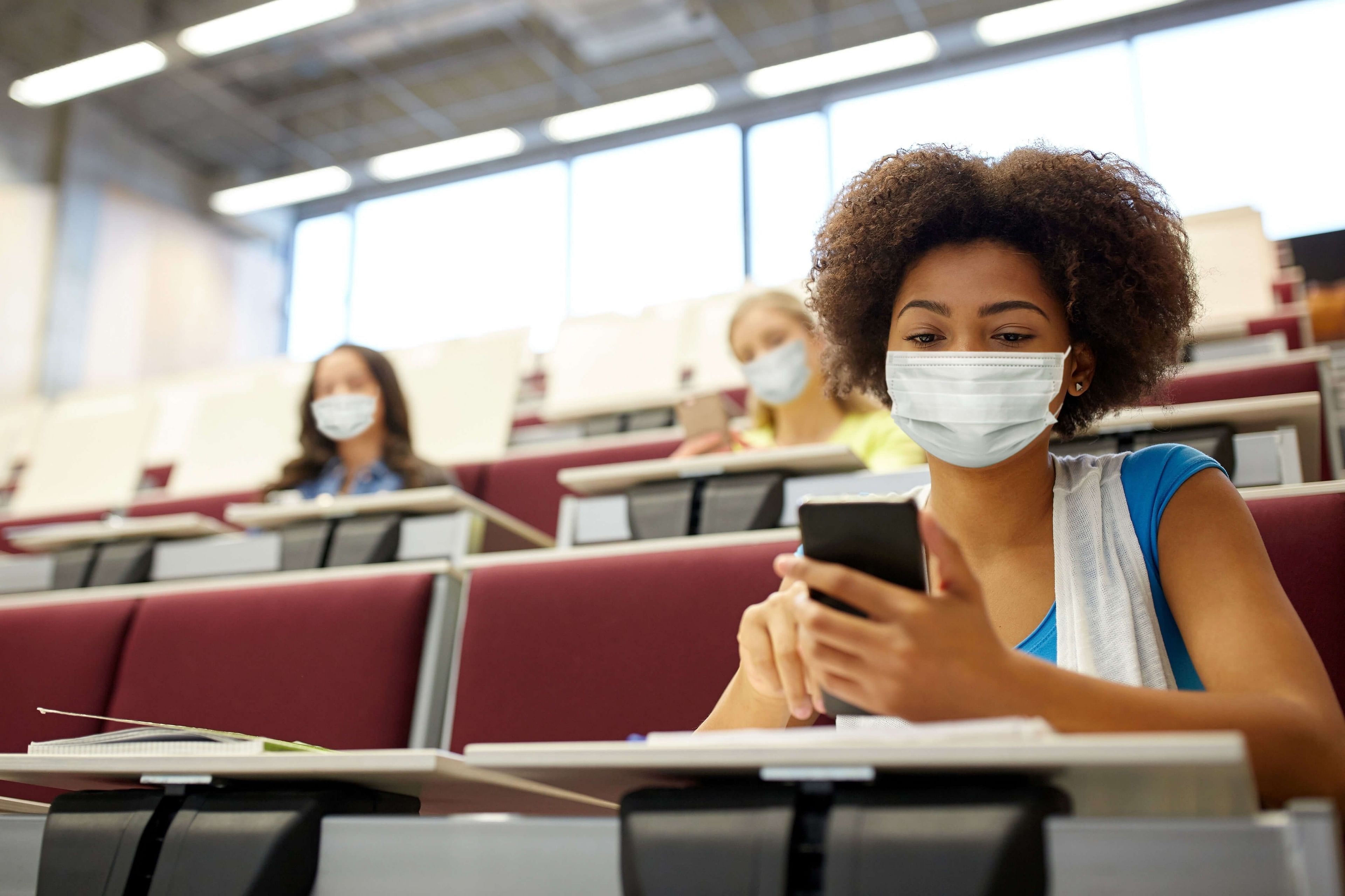 Facemasks to be compulsory at high-risk English universities