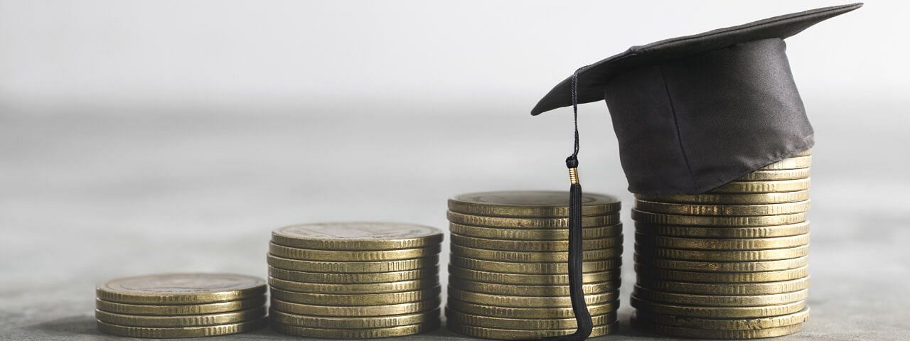 How to apply for a scholarship to study abroad