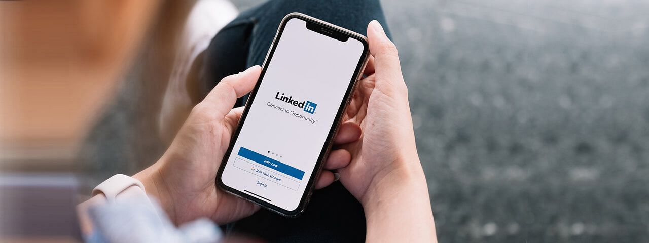 How to create a winning LinkedIn profile to land your first job
